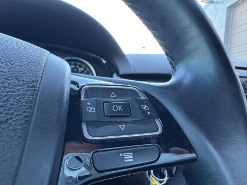 2014 Volkswagen Touareg V6 Sport