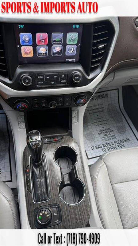 2017 GMC Acadia SLT-1
