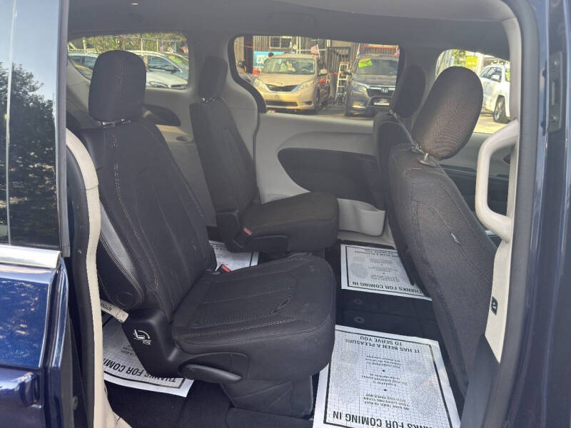 2017 Chrysler Pacifica Touring