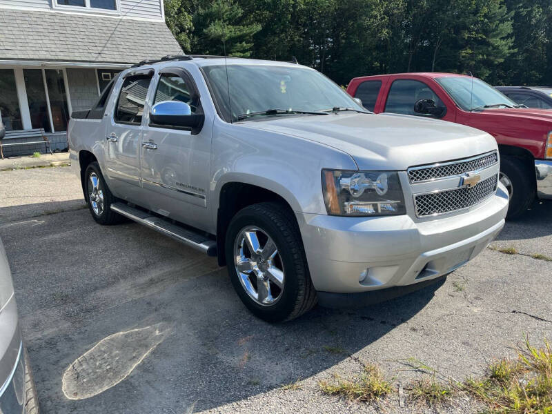 2011 Chevrolet Avalanche for sale at Oxford Auto Sales in North Oxford MA