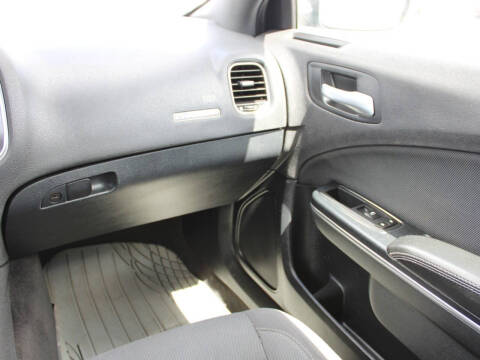 2016 Dodge Charger SE