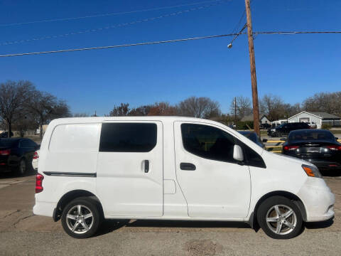 2015 Nissan NV200 for sale at UNITED MOTORS in Mckinney TX