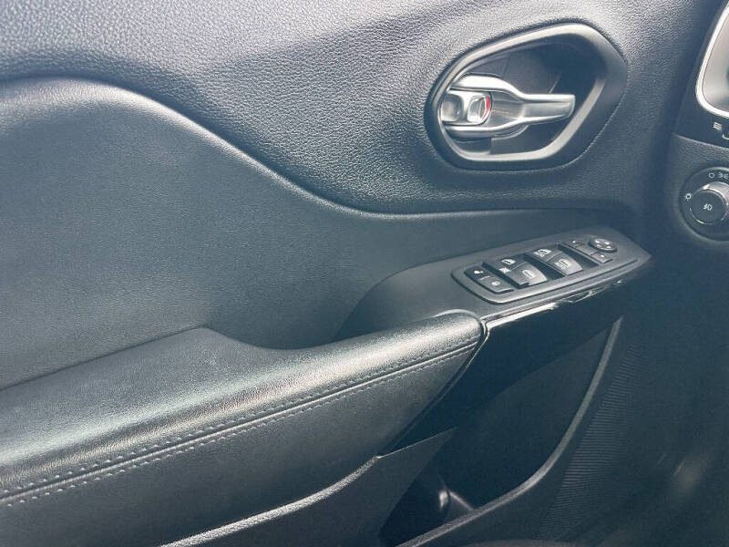 2021 Jeep Cherokee Altitude