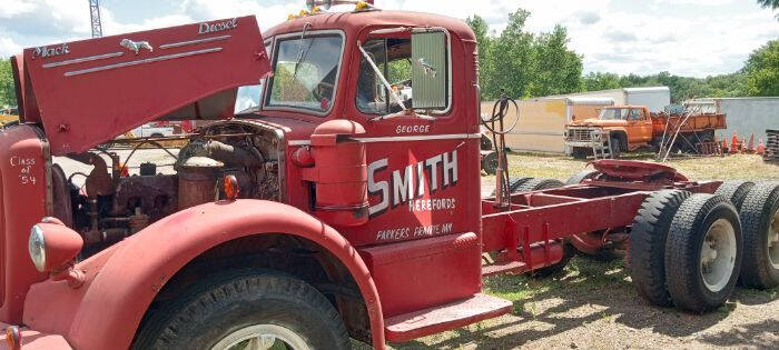 1954 Mack LJ