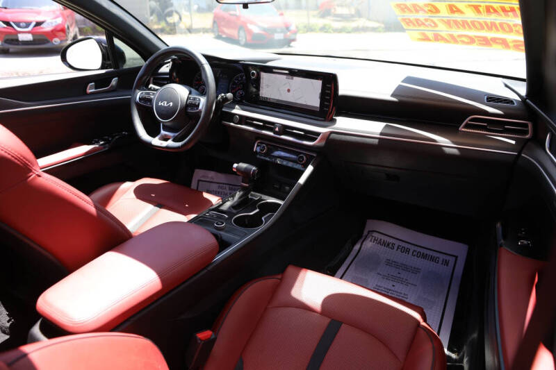 2022 Kia K5