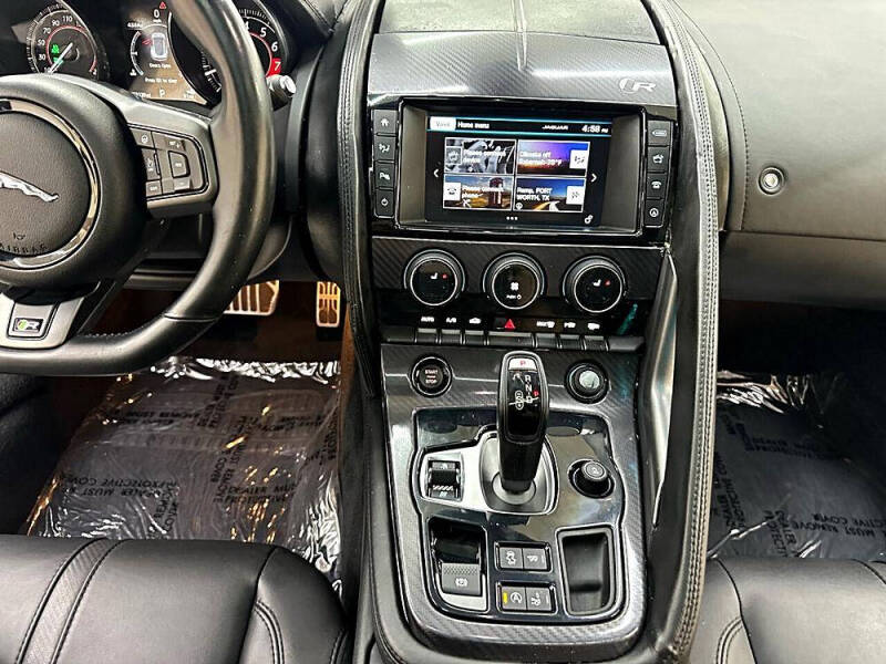 2016 Jaguar F-TYPE R