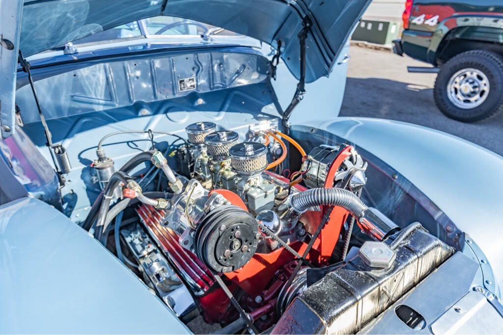 1940 Ford DELUXE V8 81