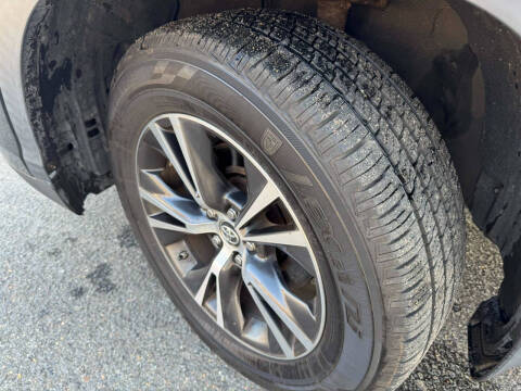 2018 Toyota Highlander LE