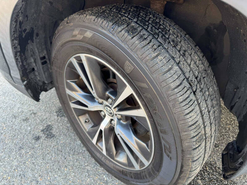 2018 Toyota Highlander LE