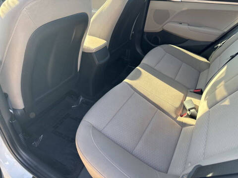 2020 Hyundai Elantra