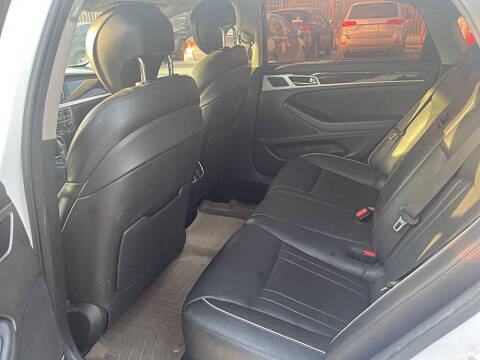 2015 Hyundai Genesis