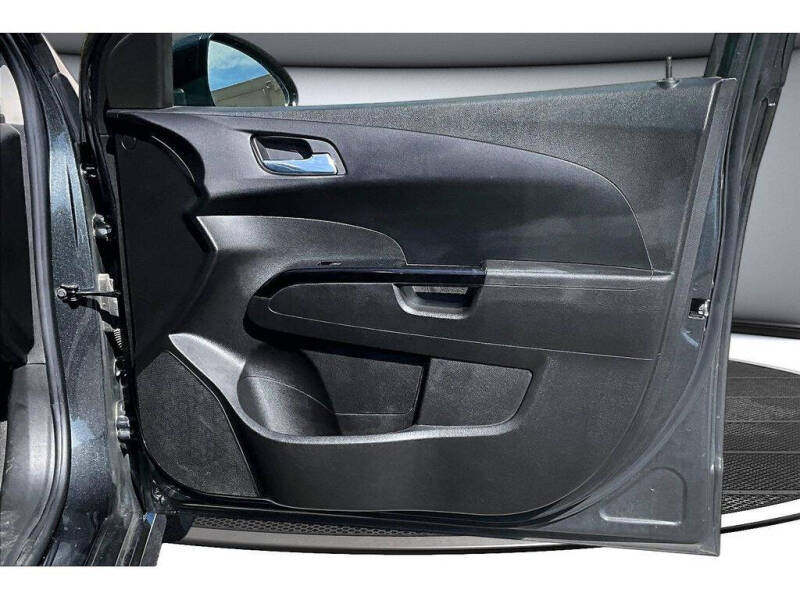 2018 Chevrolet Sonic LT Auto