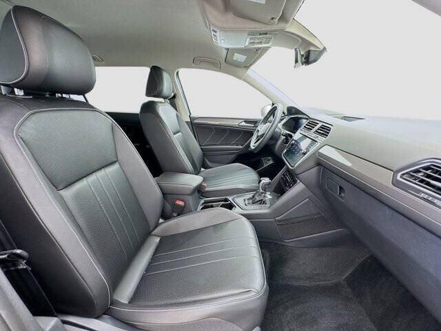 2022 Volkswagen Tiguan SE