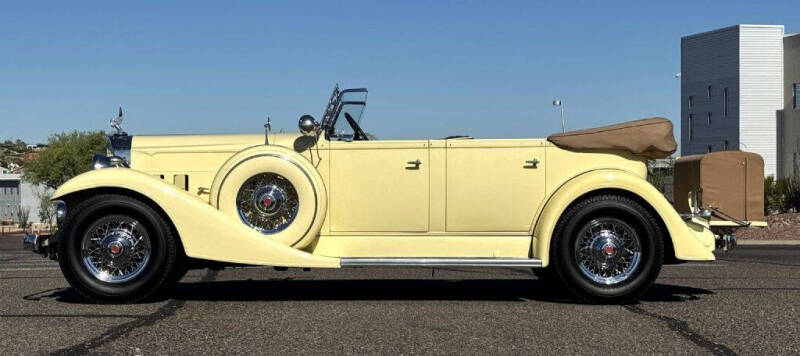 1933 Packard Eight