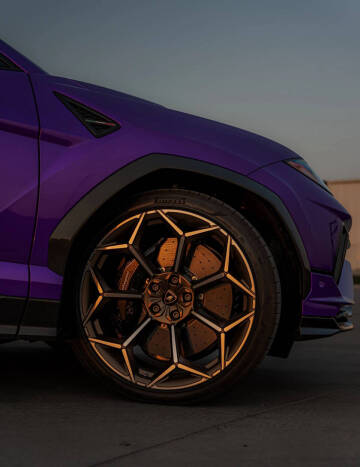 2024 Lamborghini Urus Performante