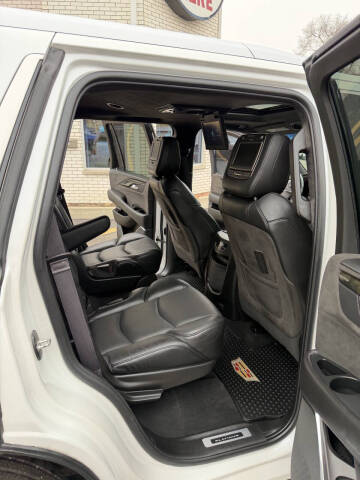 2017 Cadillac Escalade Platinum