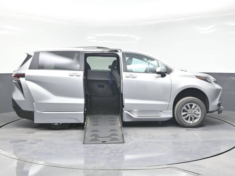 2025 Toyota Sienna