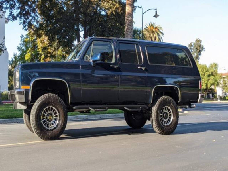 1991 GMC Suburban's photo