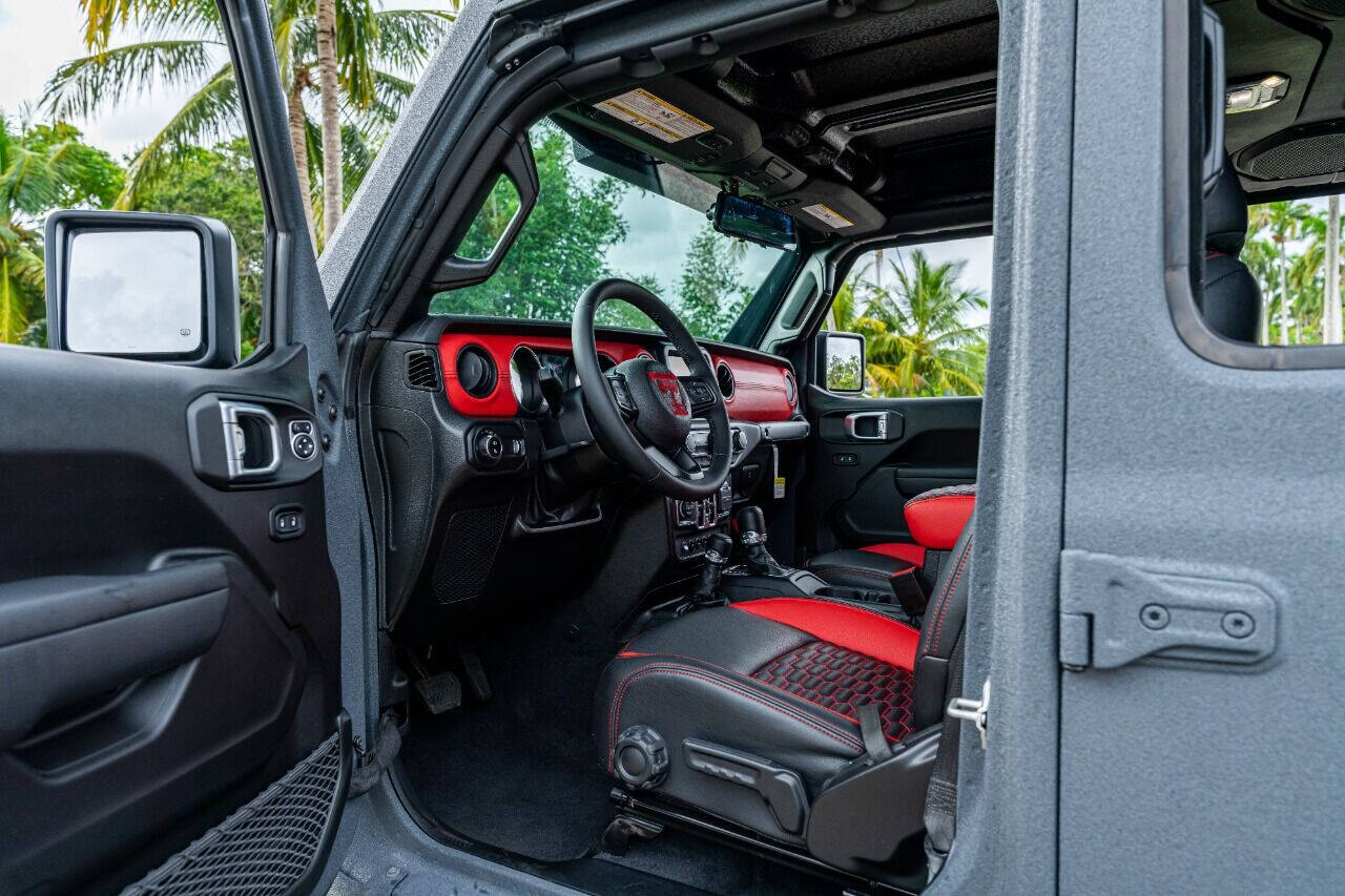 2023 JEEP Gladiator Pickup - $164,999