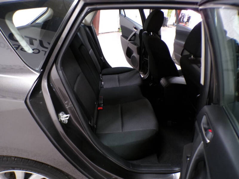 2013 Mazda MAZDA3 i Touring