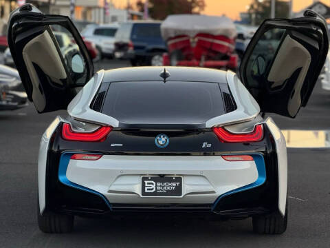 2016 BMW i8