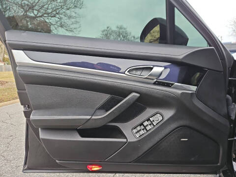 2014 Porsche Panamera 4