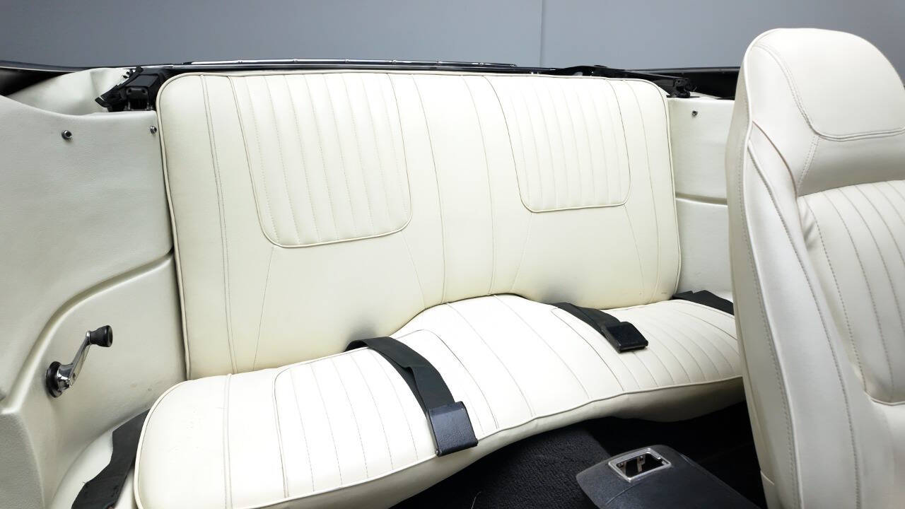1970 Dodge Challenger 76