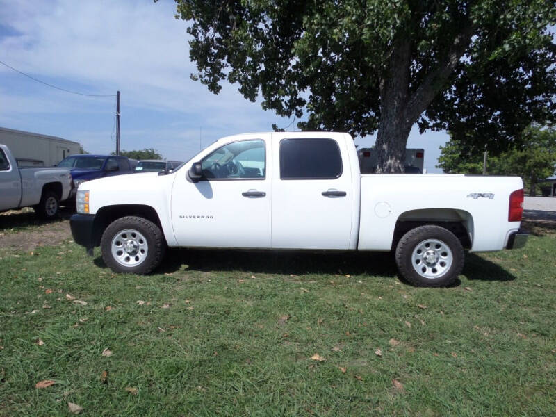 2013 Chevrolet Silverado 1500 for sale at AUTO FLEET REMARKETING, INC. in Van Alstyne TX