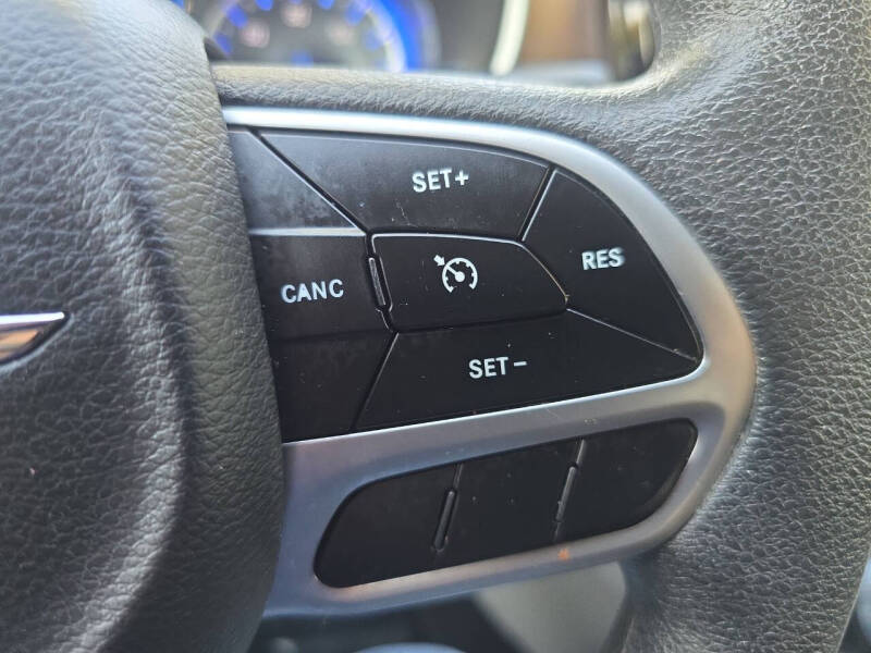 2017 Chrysler Pacifica LX