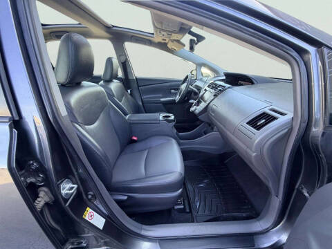 2012 Toyota Prius v Five