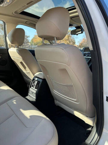 2015 BMW 3 Series 320i