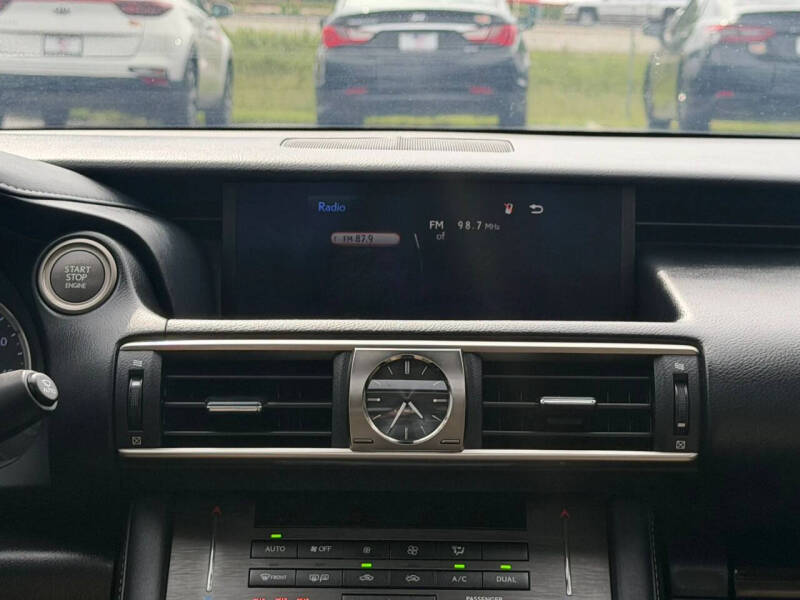 2019 Lexus IS 300