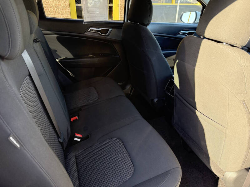 2024 Kia Sportage LX