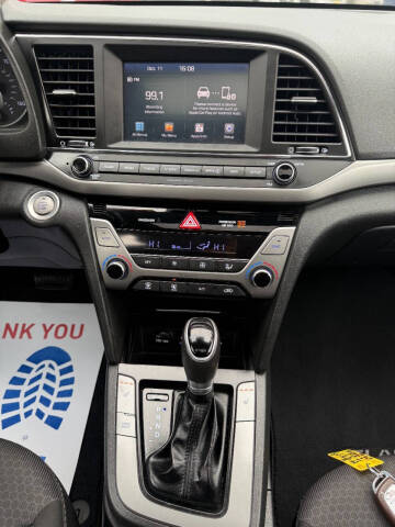 2017 Hyundai Elantra