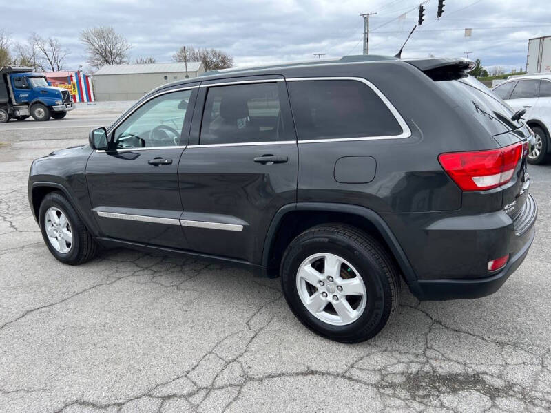 2011 Jeep Grand Cherokee Laredo