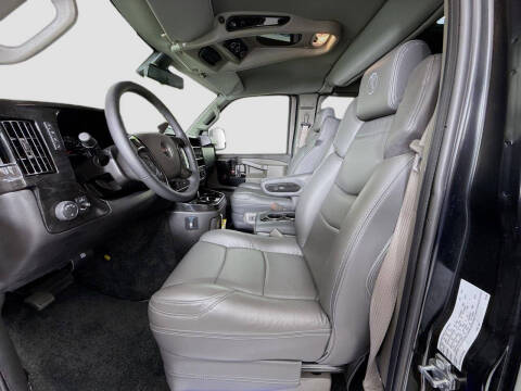 2025 GMC Savana 2500