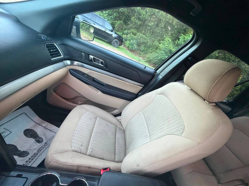 2017 Ford Explorer