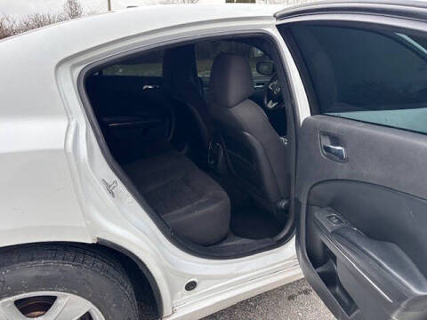 2012 Dodge Charger SE