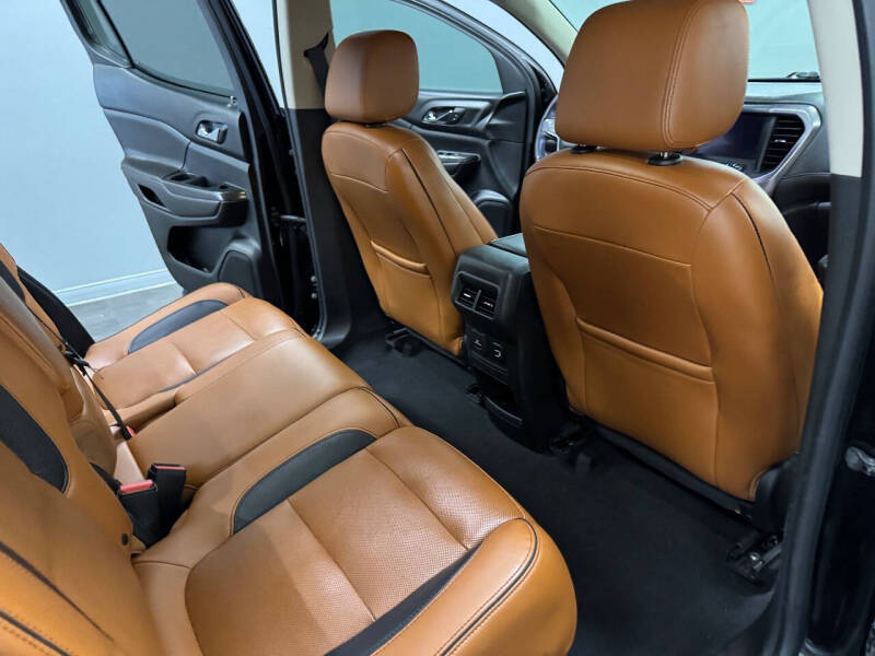 2017 GMC Acadia SLT-1