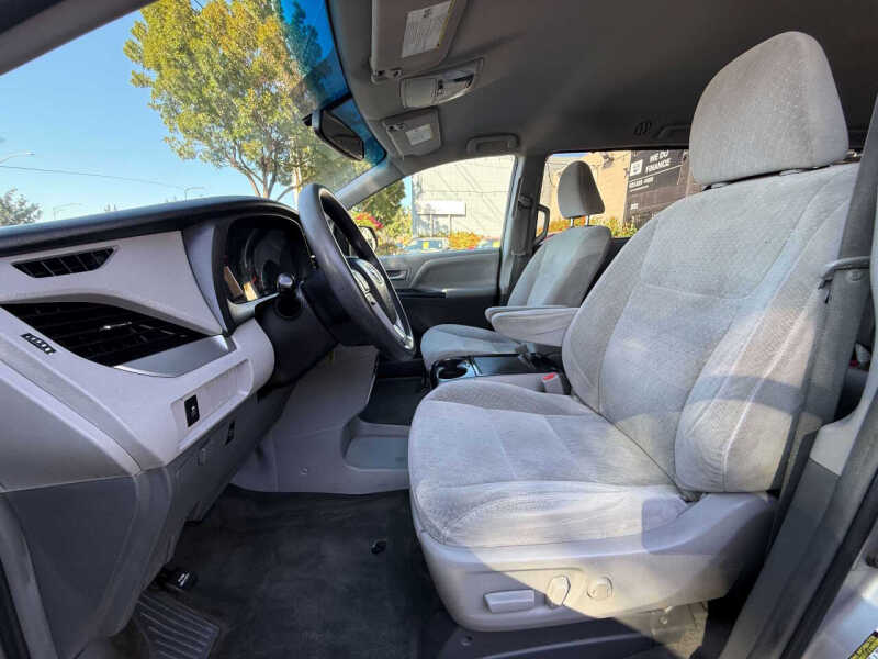 2017 Toyota Sienna