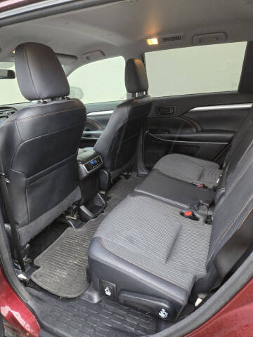 2014 Toyota Highlander LE Plus