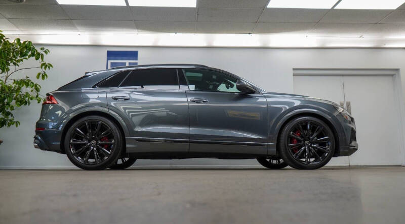 2023 Audi SQ8 4.0T quattro Premium Plus