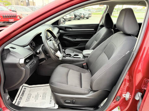 2022 Nissan Altima 2.5 SV