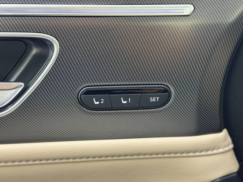 2025 Infiniti QX80 Pure