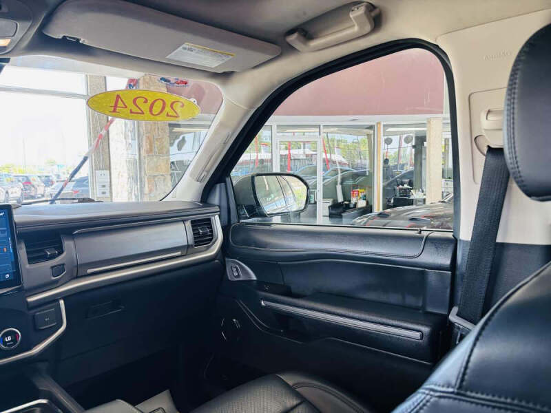 2024 Ford Expedition MAX XLT