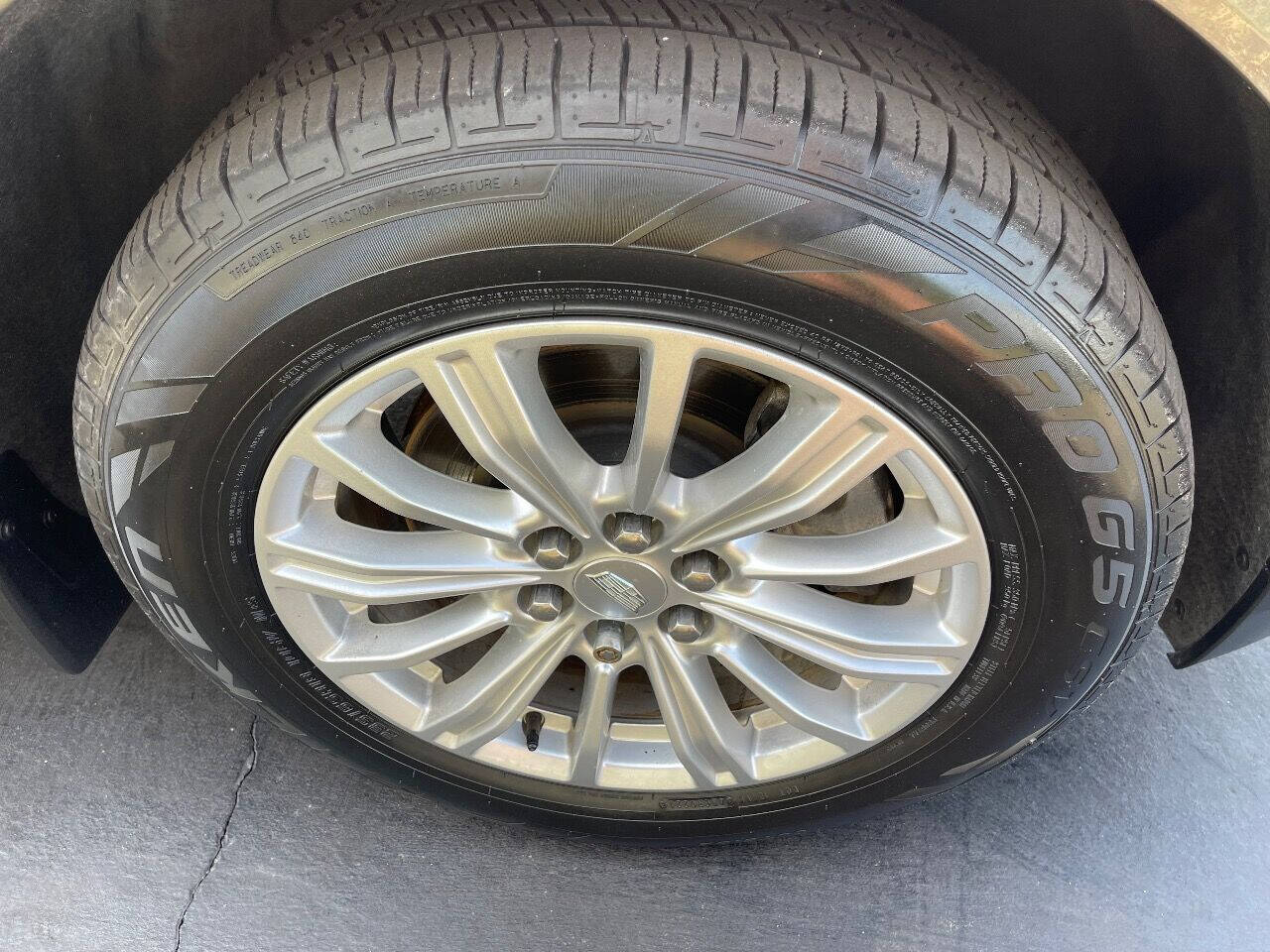 2019 Cadillac XT5  - $23,900