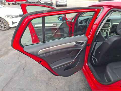 2015 Volkswagen Golf TSI S