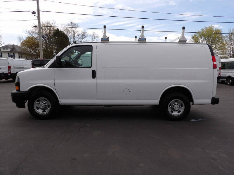 2022 Chevrolet Express 2500