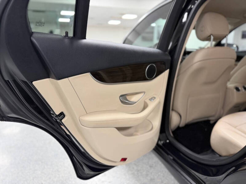 2017 Mercedes-Benz GLC GLC 300