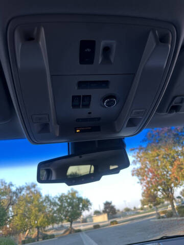 2016 Cadillac Escalade Luxury Collection